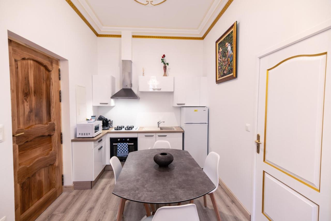 Appartement Maison De L'Eglise Du Couvent นาร์บอนน์ ภายนอก รูปภาพ